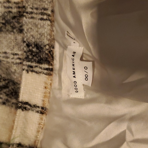 Over sized beautiful shacket - Picture 5 of 5